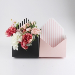 Cardboard flower packing box