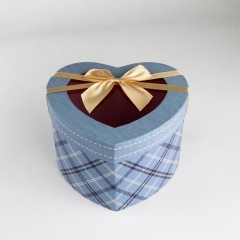 Handmade Gird Pattern Heart Shaped Paper Box with PVC Window and Bow