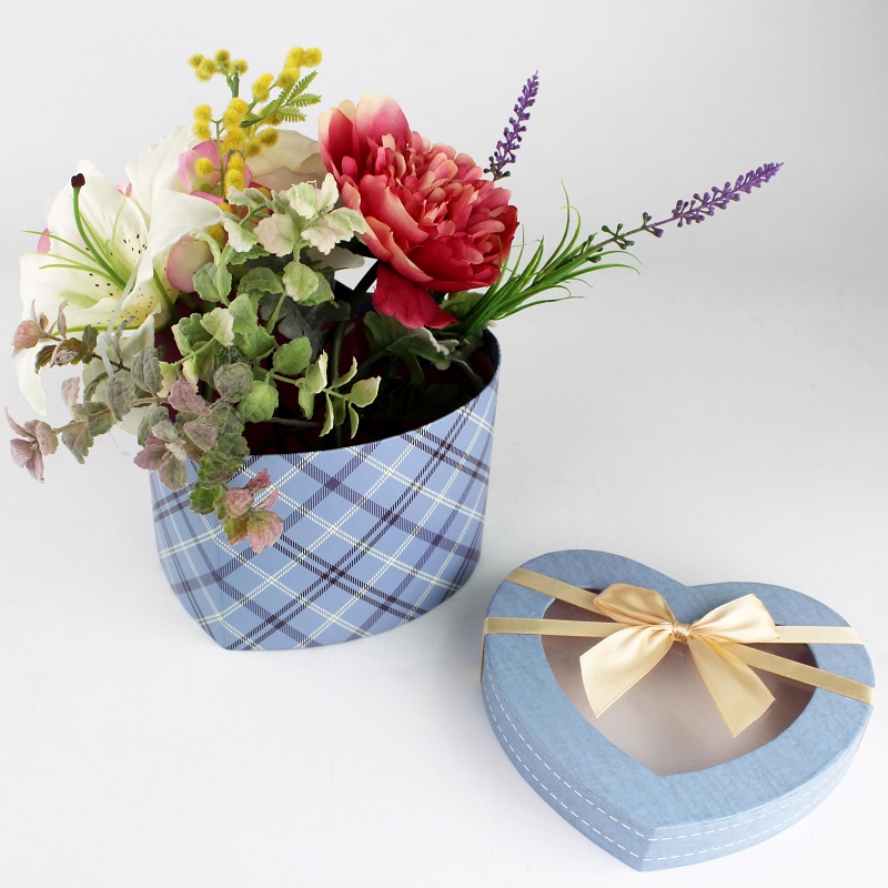Newly design heart shaped paper gift box 